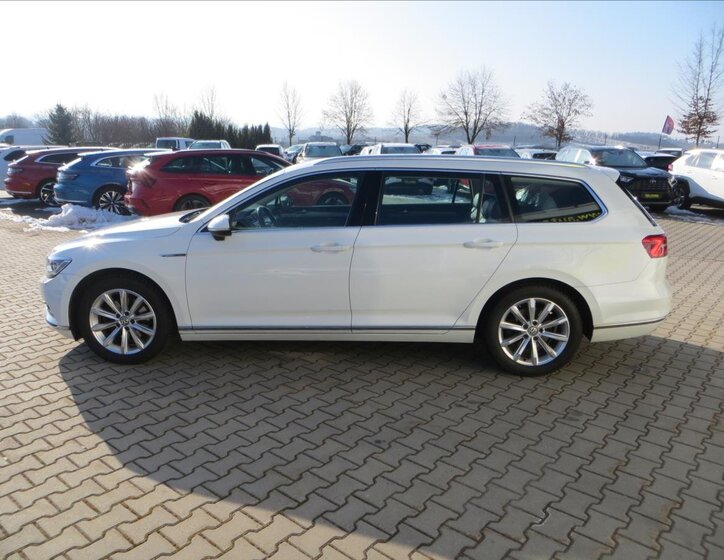 Volkswagen Passat Kombi 2,0 l 140 kw