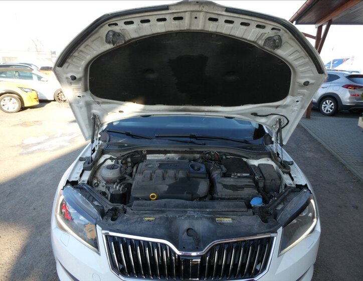 Škoda Superb Kombi 2,0 l 110 kw