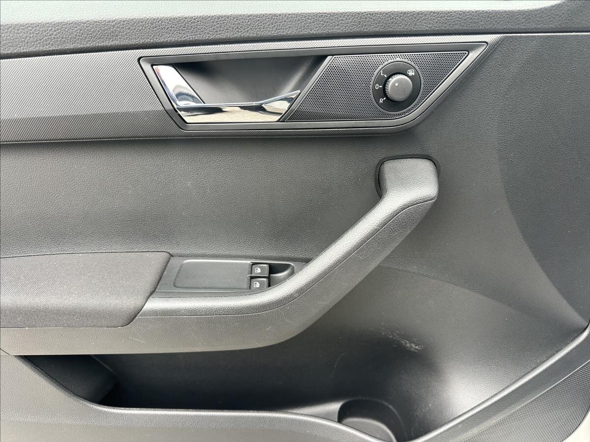 Škoda Fabia Hatchback 999,0 70 kw