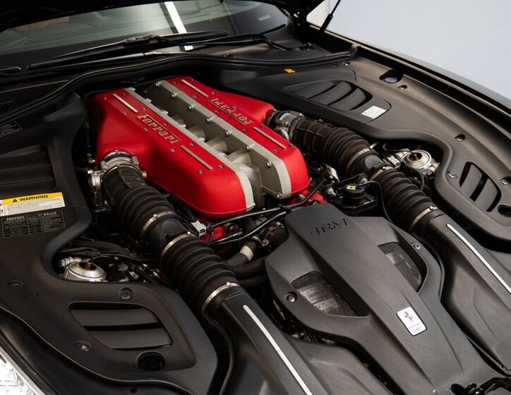 Ferrari GTC4 Lusso Kupé 6,3 l 507 kw