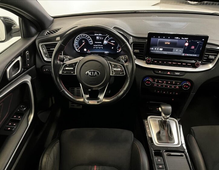 KIA ProCeed Kombi 1,6 l 150 kw