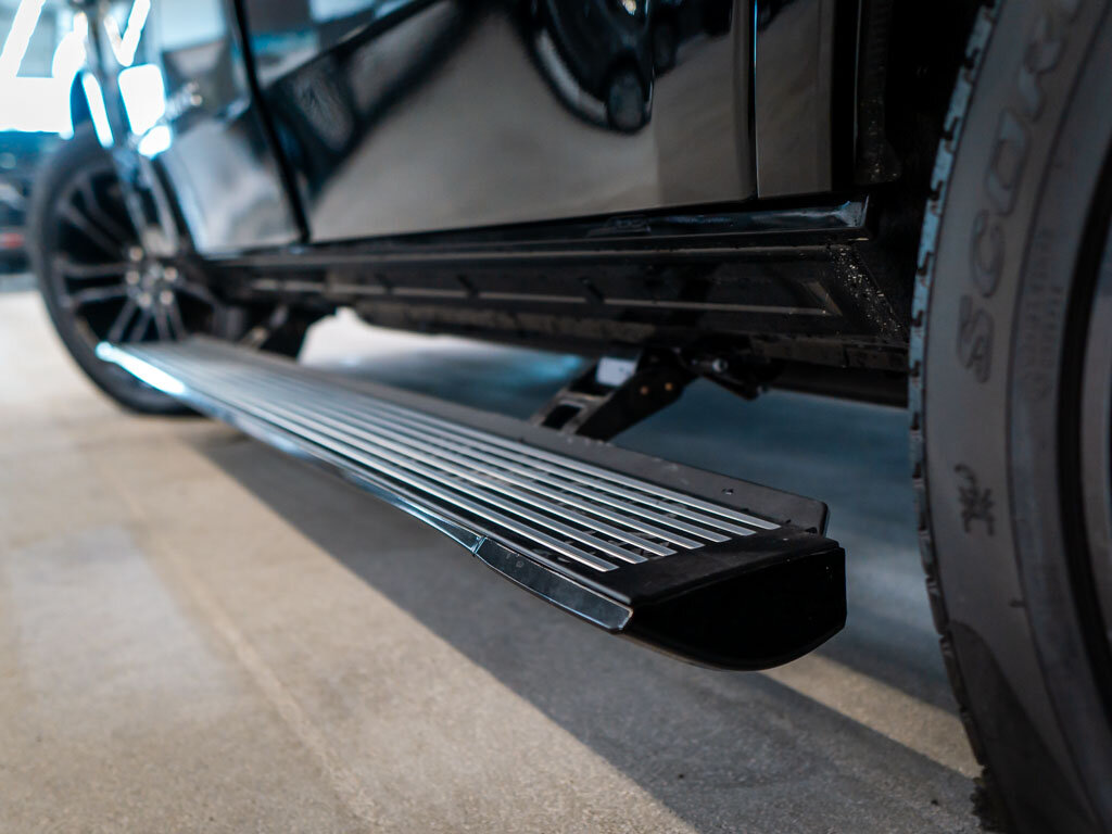 Jeep Grand Wagoneer SUV / Terénní 6,4 l 351 kw