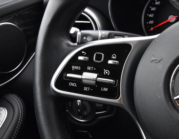 Mercedes-Benz GLC SUV / Terénní 2,0 l 143 kw