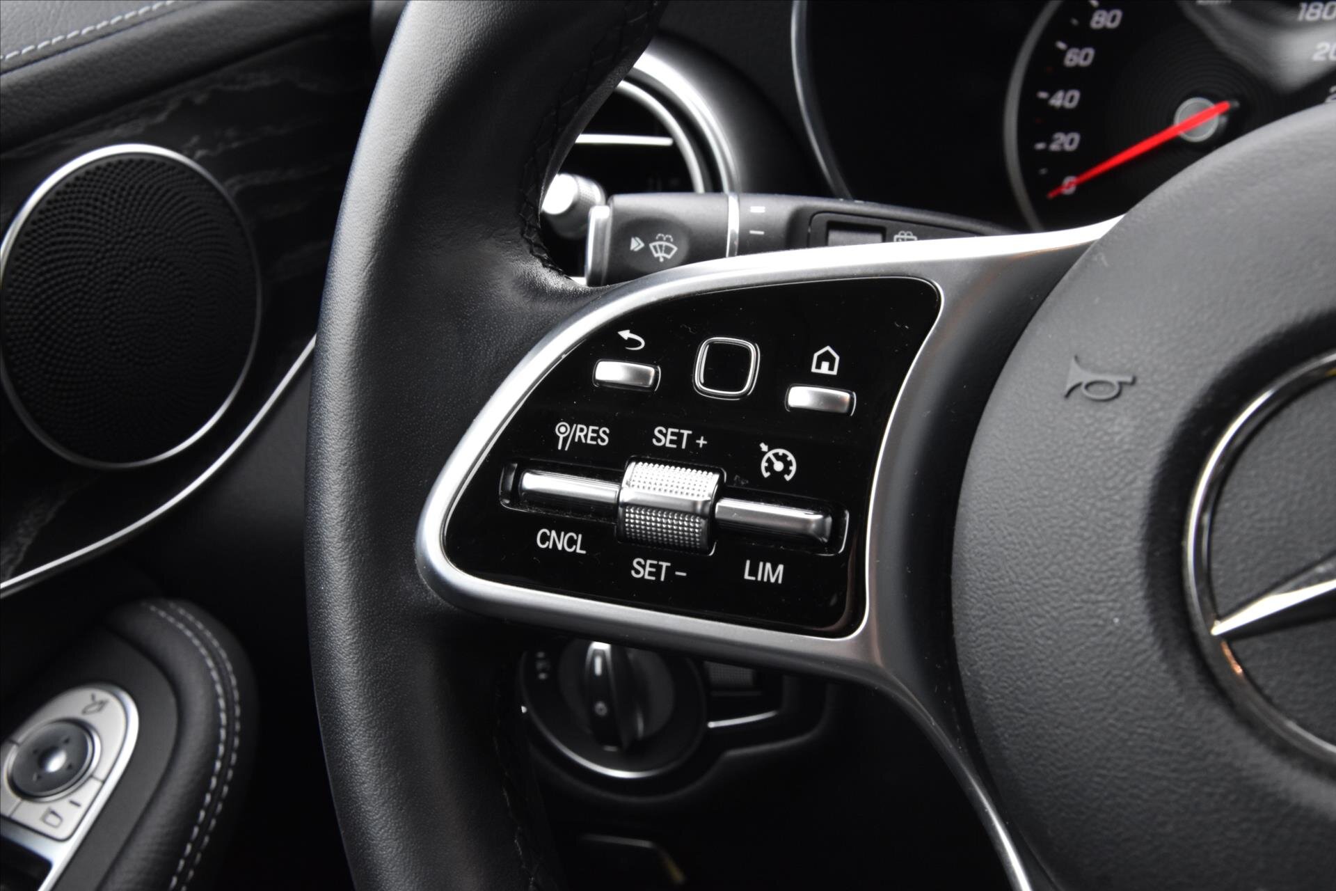 Mercedes-Benz GLC SUV / Terénní 2,0 l 143 kw