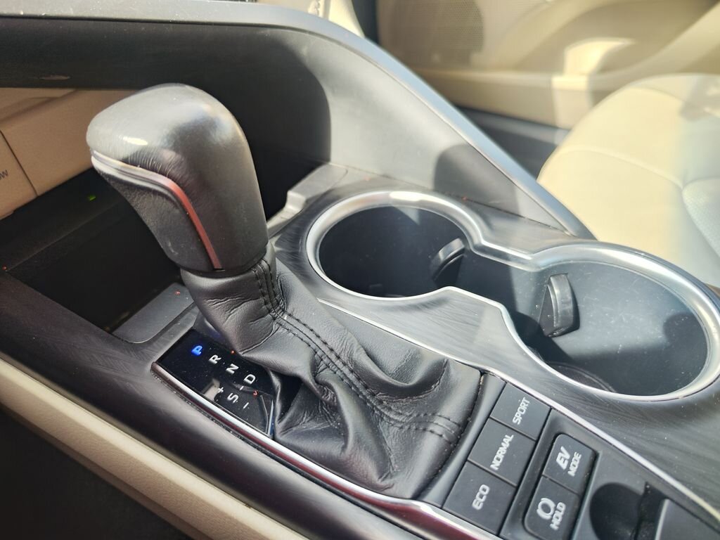 Toyota Camry Sedan / Limuzína 2,5 l 160 kw