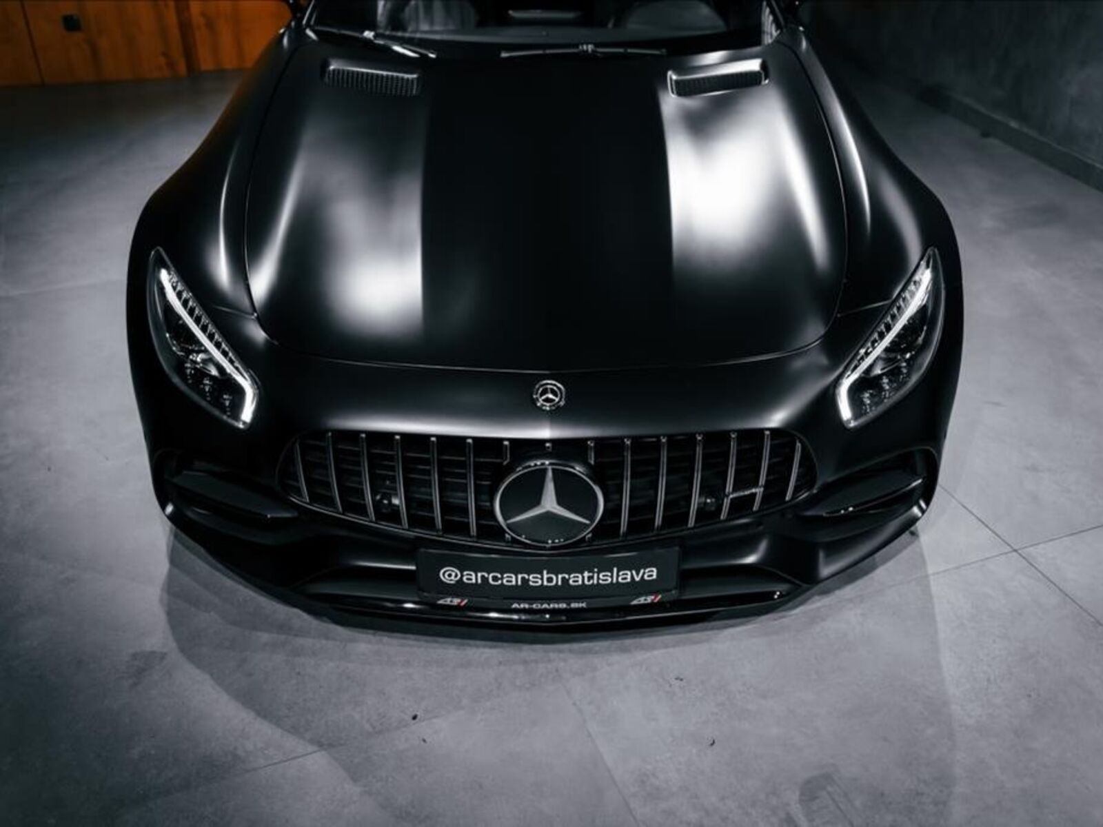 Mercedes-Benz AMG GT 8