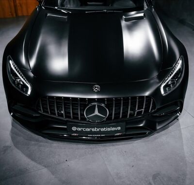Mercedes-Benz AMG GT 8