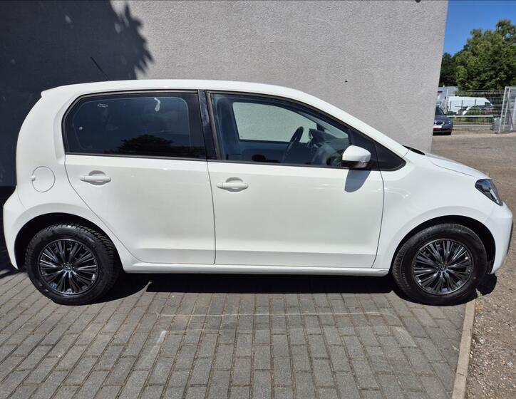 Volkswagen up! 8