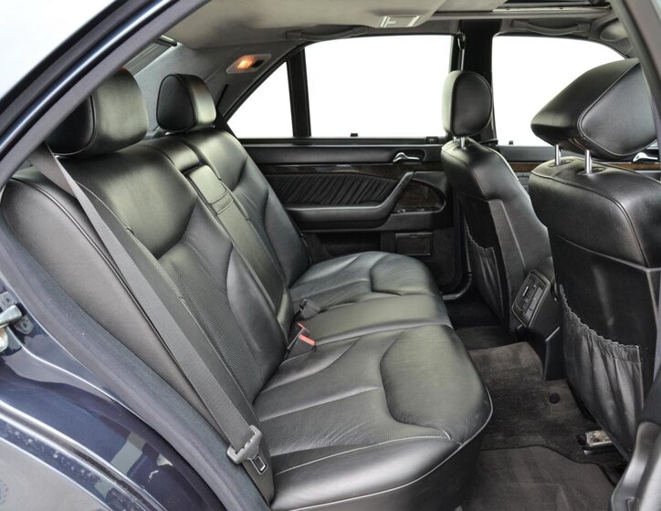 Mercedes-Benz Třídy S Sedan 3,0 l 130 kw