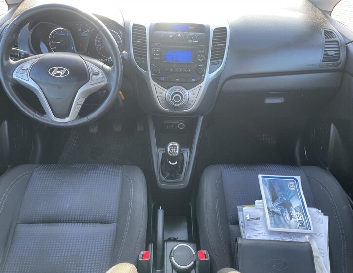 Hyundai ix20 12