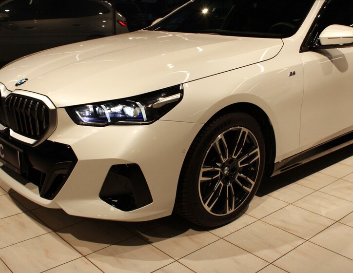 BMW Řada 5 8