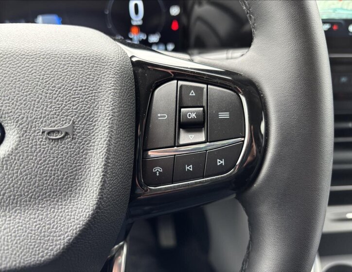 Ford Tourneo Custom Kombi 2,0 l 125 kw