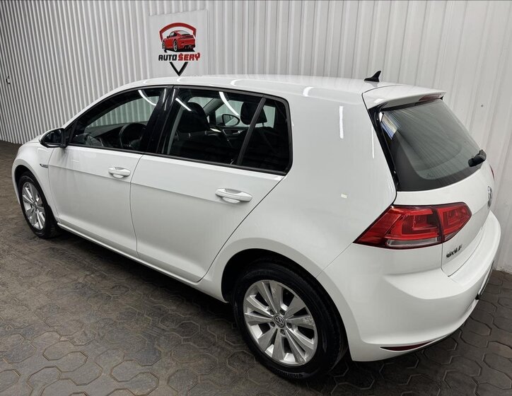 Volkswagen Golf Hatchback 1,4 l 81 kw