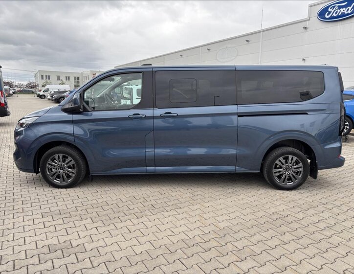 Ford Tourneo Custom Kombi 2,0 l 125 kw
