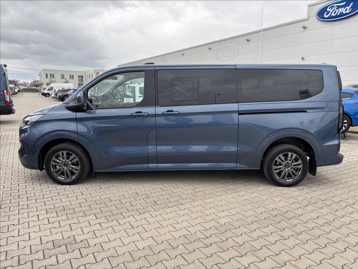 Ford Tourneo Custom Kombi 2,0 l 125 kw