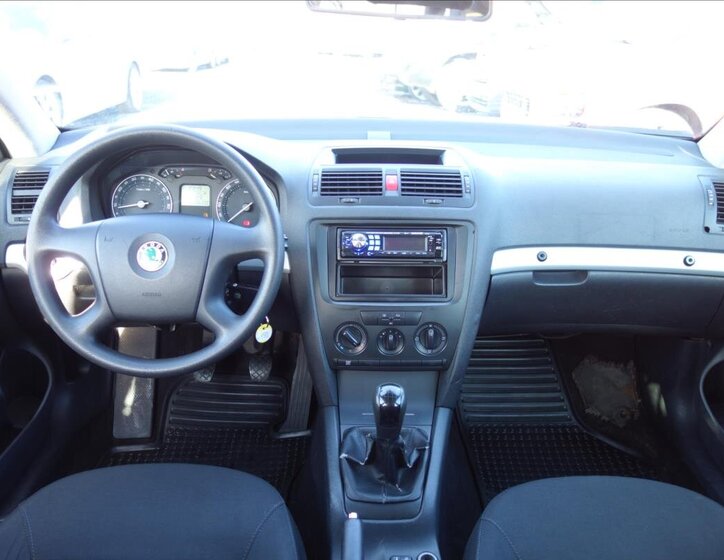 Škoda Octavia Kombi 1,8 l 118 kw