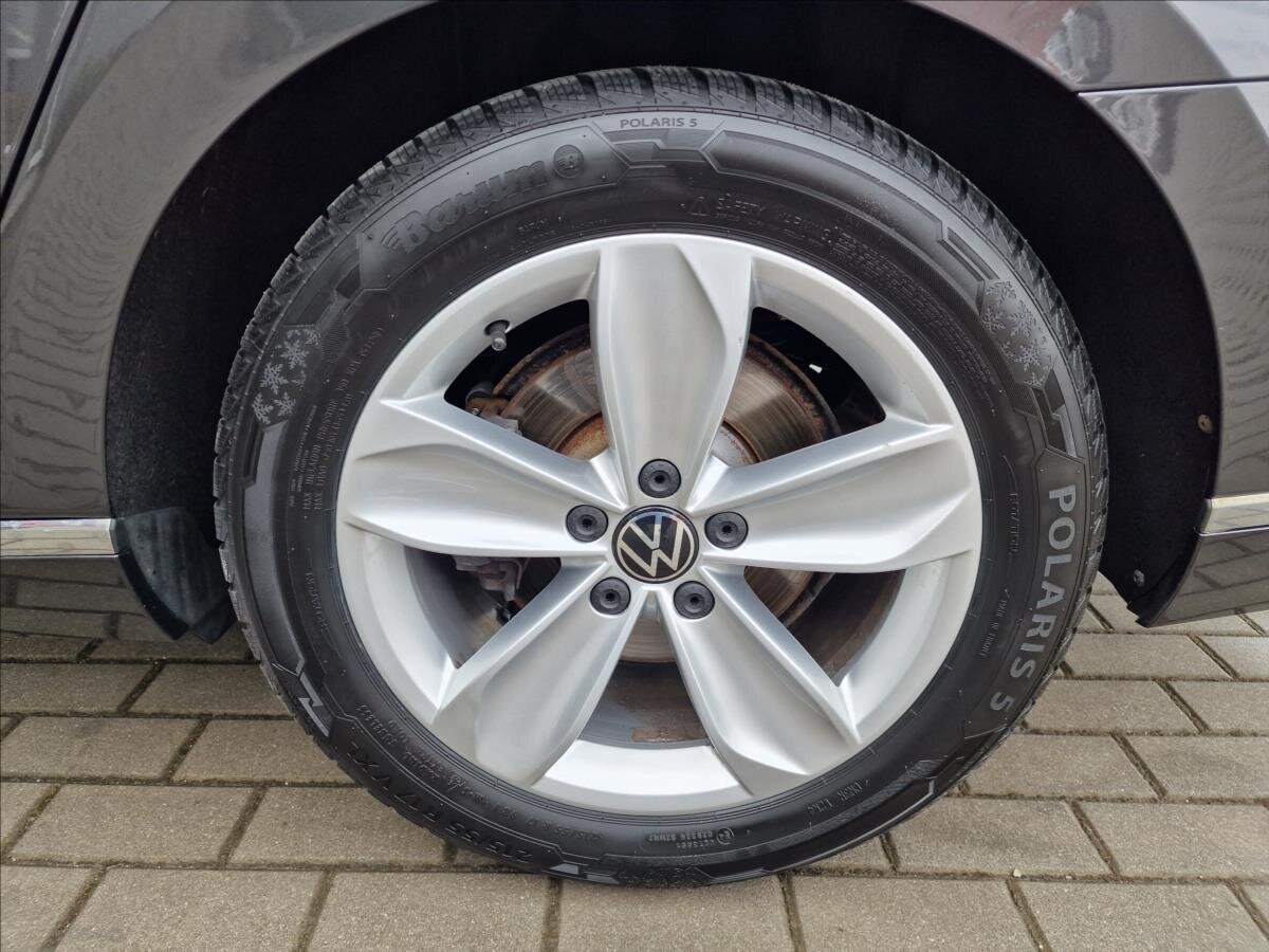 Volkswagen Passat Sedan / Limuzína 2,0 l 147 kw