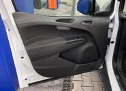 Ford Transit Courier 7