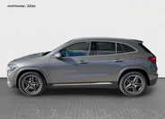 Mercedes-Benz GLA 8
