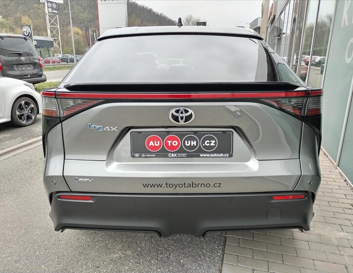 Toyota bZ4X SUV / Terénní 0,0 165 kw