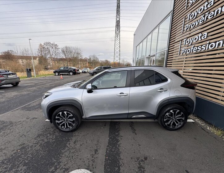 Toyota Yaris Cross Hatchback 1,5 l 68 kw