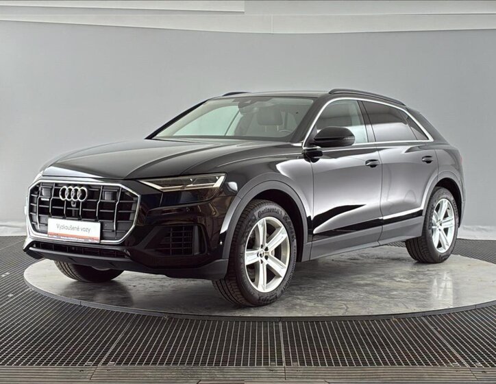 Audi Q8 SUV / Terénní 3,0 l 250 kw