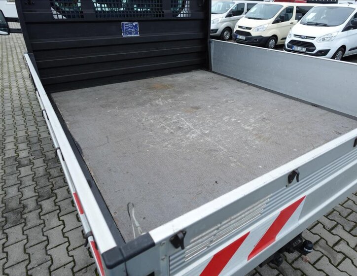 Ford Transit Valník 2,0 l 96 kw