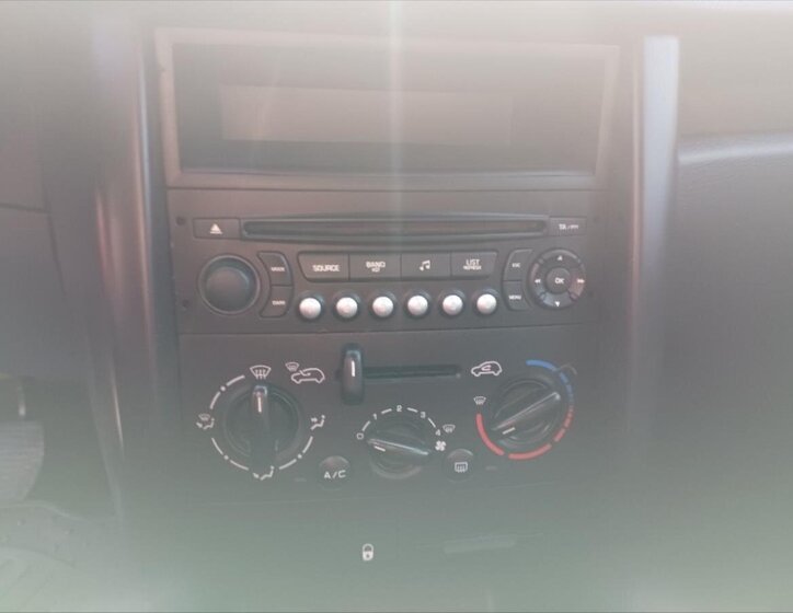 Peugeot 207 Hatchback 1,4 l 54 kw