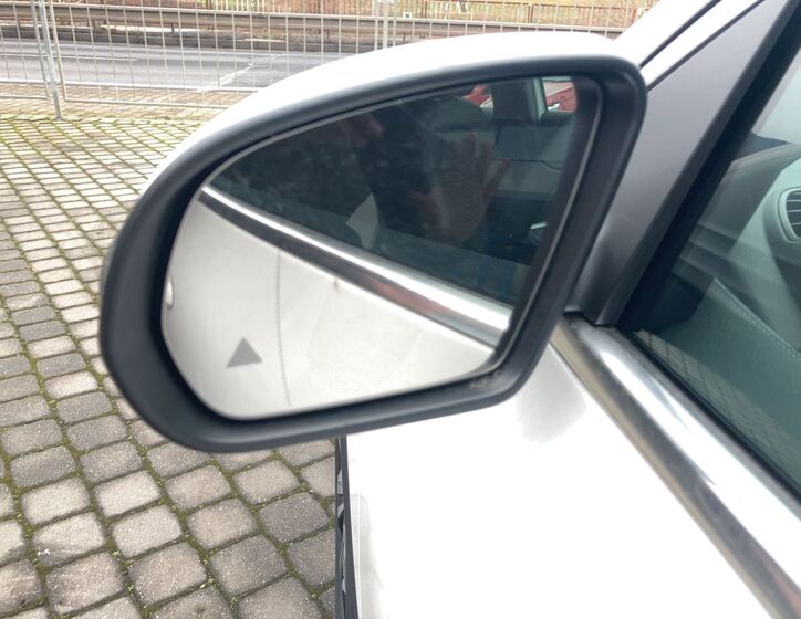 Mercedes-Benz GLA 25