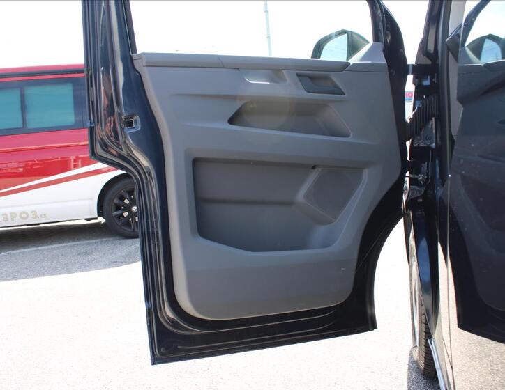 Volkswagen Transporter 9