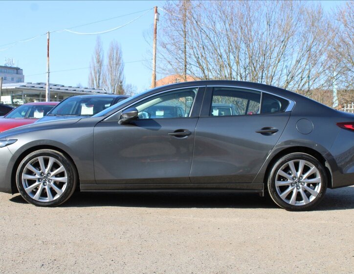 Mazda 3 Sedan / Limuzína 2,0 l 110 kw