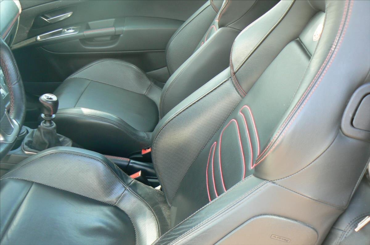 Fiat Grande Punto Hatchback 1,4 l 114 kw