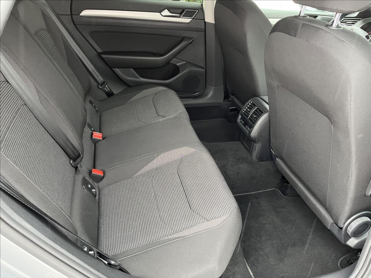 Volkswagen Arteon Liftback 2,0 l 110 kw