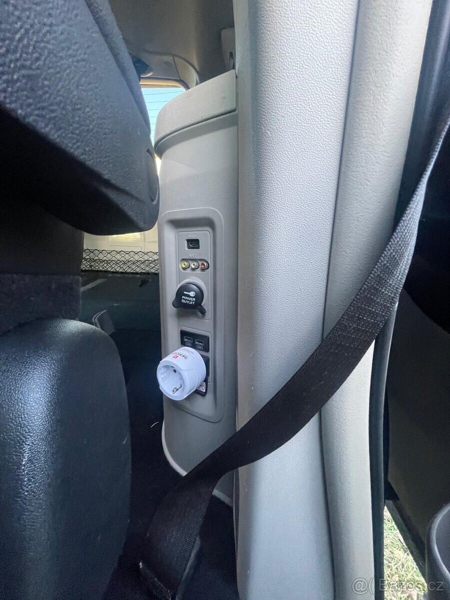 Chrysler Town & Country MPV 3,6 l 208 kw