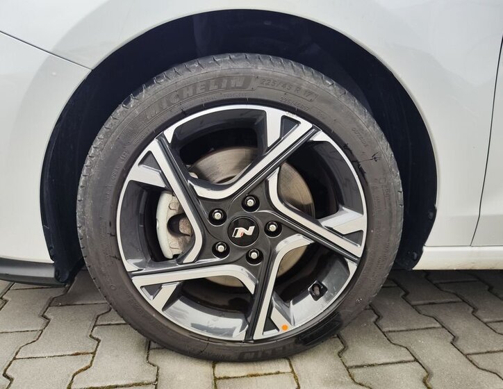 Hyundai i30 Hatchback 998,0 88 kw