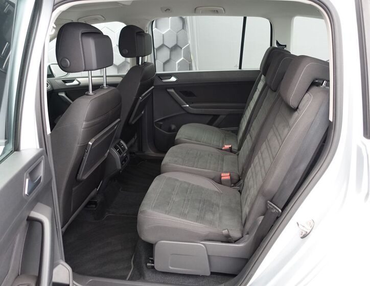 Volkswagen Touran 25