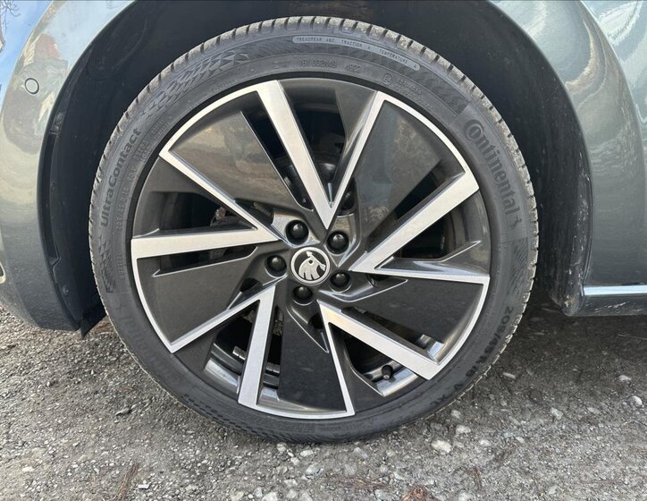 Škoda Scala Hatchback 1,5 l 110 kw