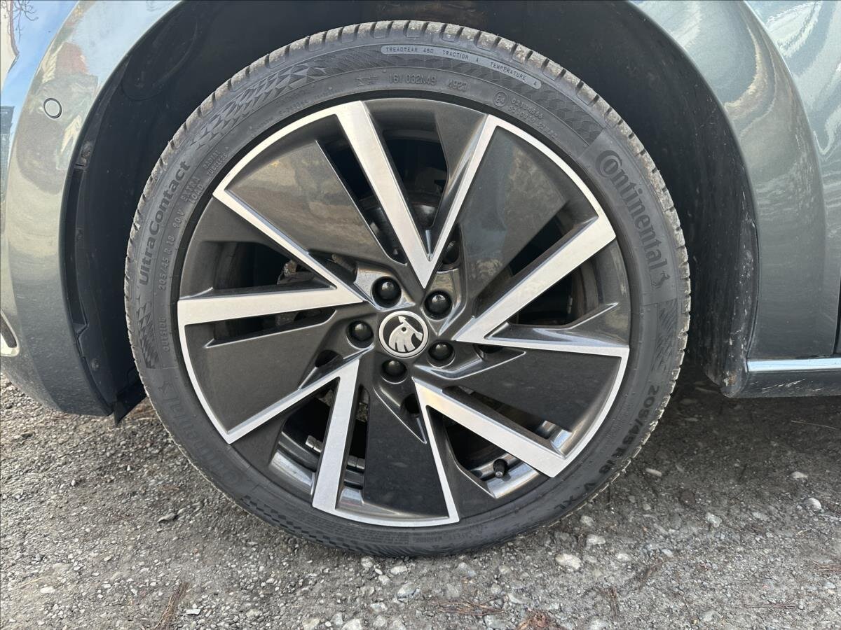 Škoda Scala Hatchback 1,5 l 110 kw