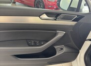 Volkswagen Passat 11