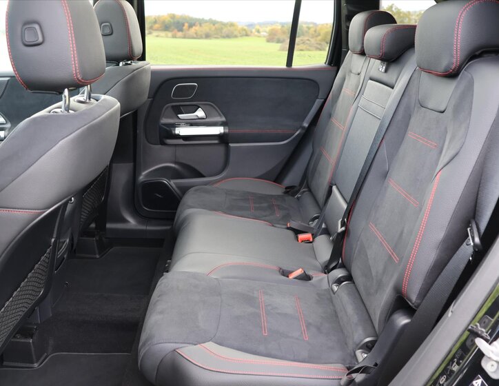 Mercedes-Benz GLB 18