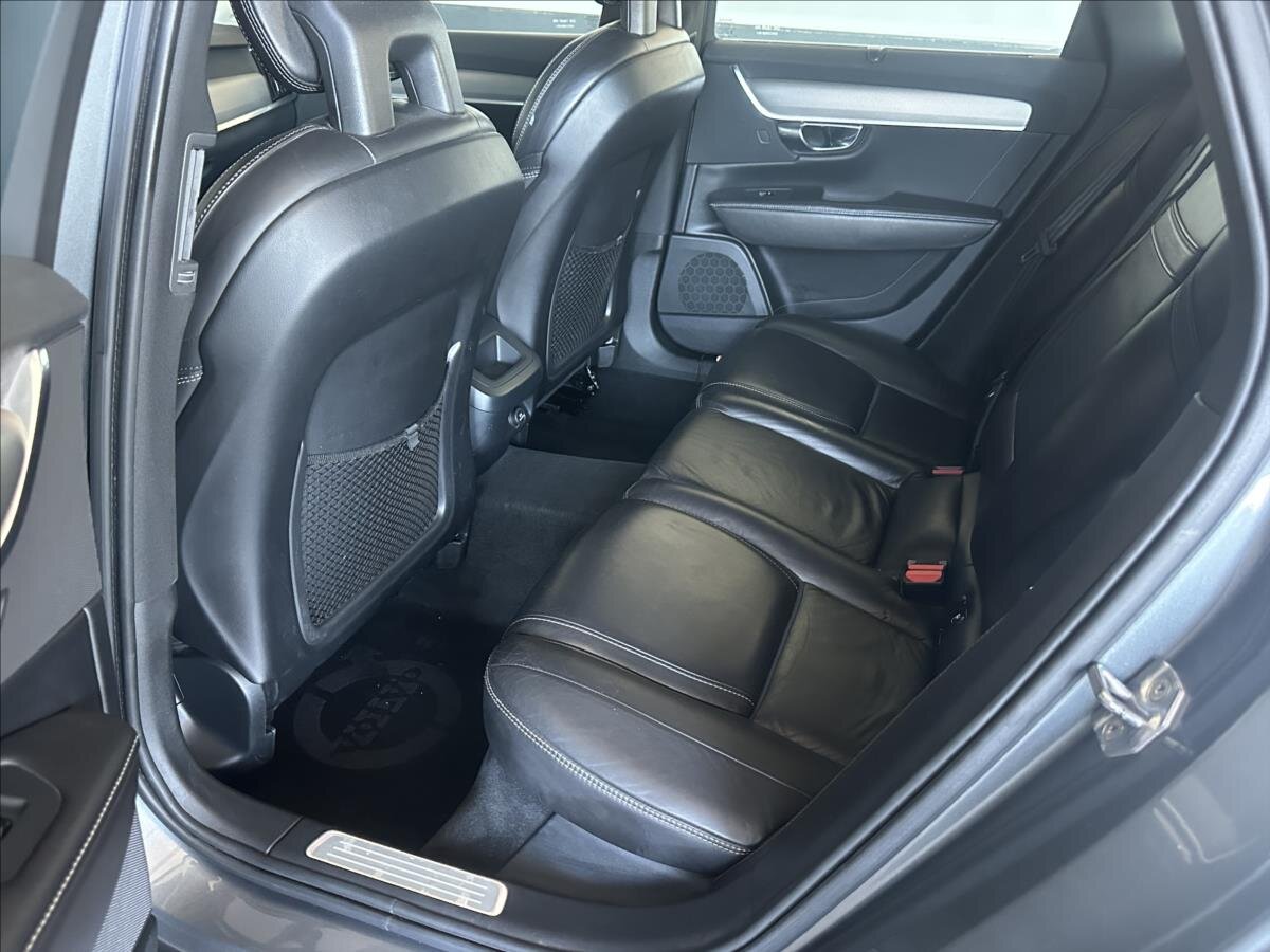 Volvo V90 Kombi 2,0 l 140 kw