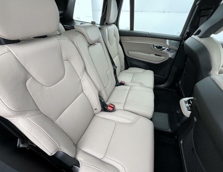 Volvo XC90 14