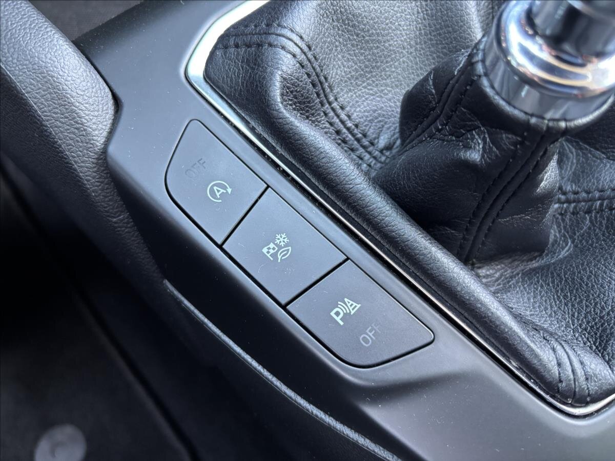 Ford Focus Kombi 999,0 92 kw