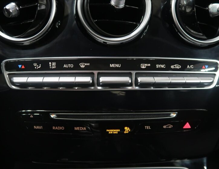 Mercedes-Benz Třídy C Sedan / Limuzína 2,1 l 125 kw