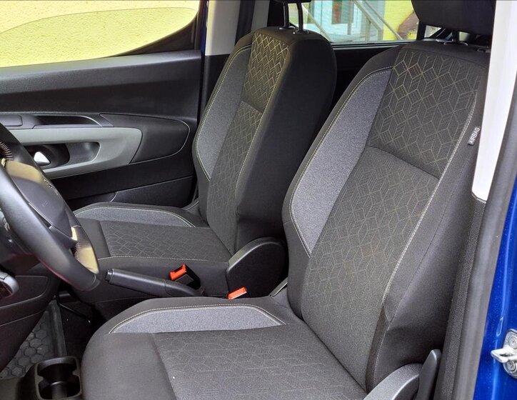 Peugeot Rifter MPV 1,5 l 96 kw