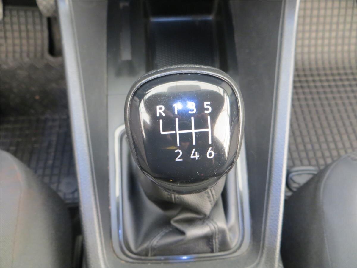 Volkswagen Caddy Skříň 2,0 l 75 kw