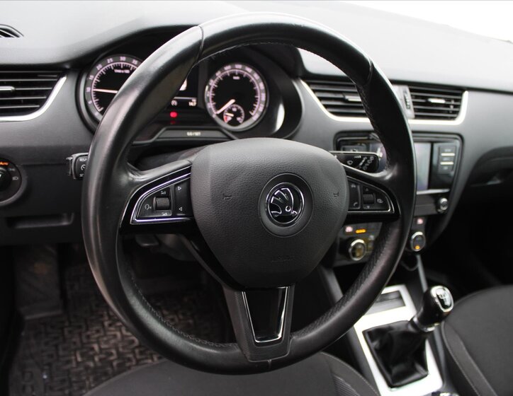 Škoda Octavia Liftback 1,6 l 85 kw