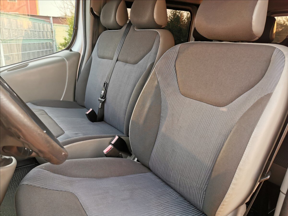 Opel Vivaro Kombi 2,0 l 84 kw