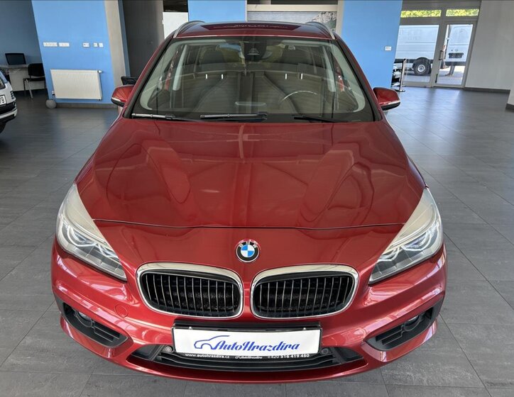 BMW Řada 2 MPV 2,0 l 110 kw