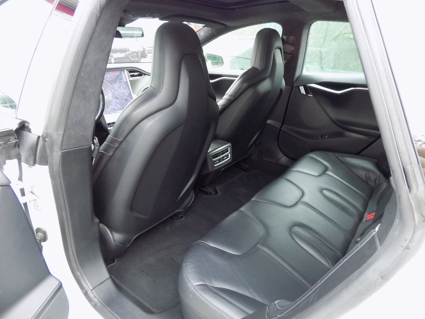 Tesla Model S Sedan / Limuzína 1,0 576 kw